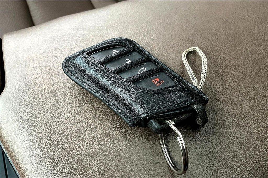 used 2023 Lexus ES 350 car, priced at $33,735