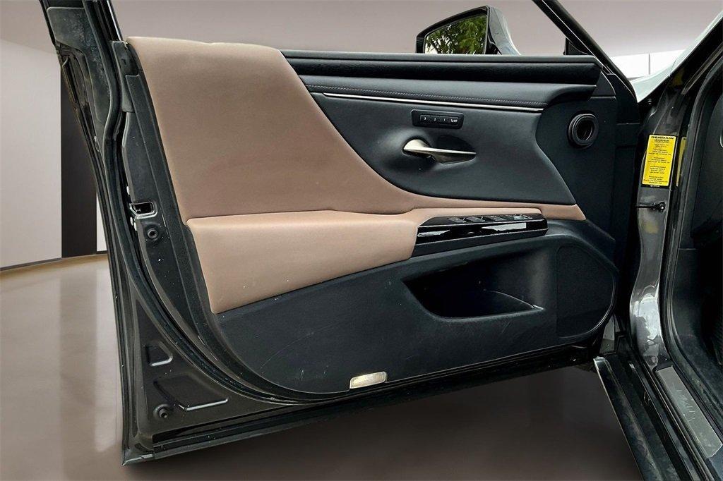 used 2023 Lexus ES 350 car, priced at $33,735