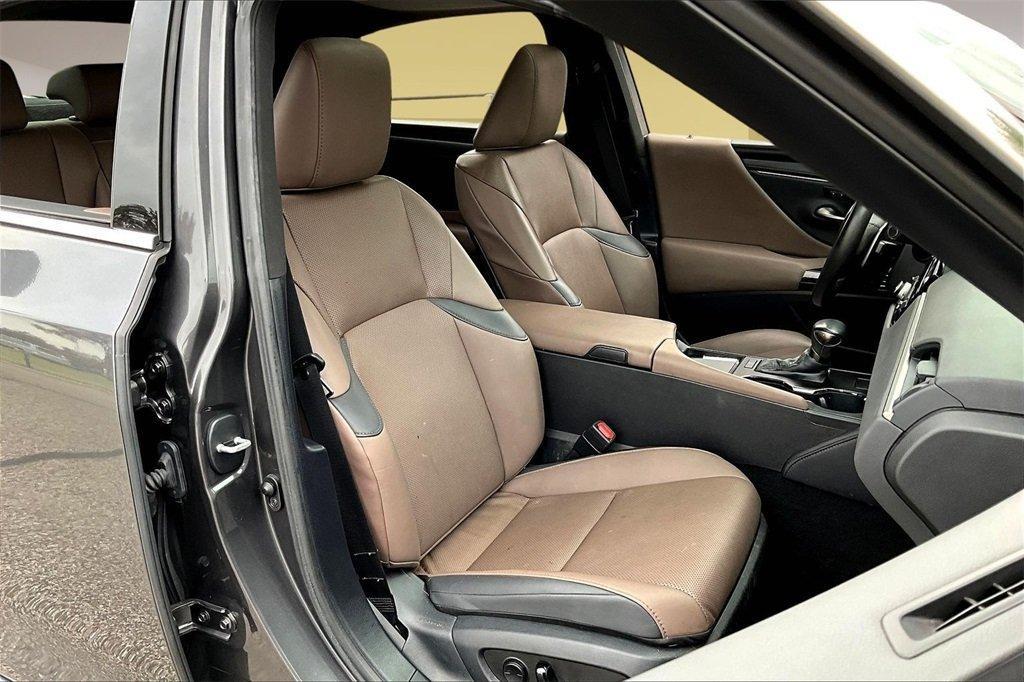 used 2023 Lexus ES 350 car, priced at $33,735