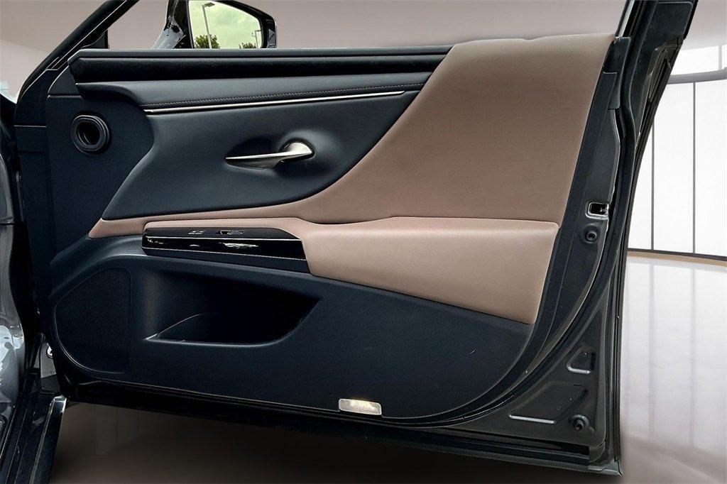 used 2023 Lexus ES 350 car, priced at $33,735