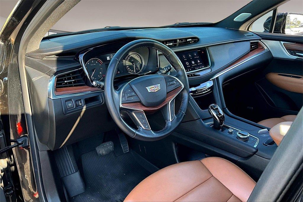 used 2024 Cadillac XT5 car, priced at $46,509