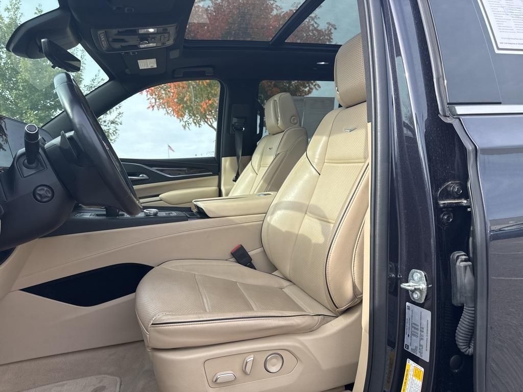 used 2023 Cadillac Escalade car, priced at $64,426
