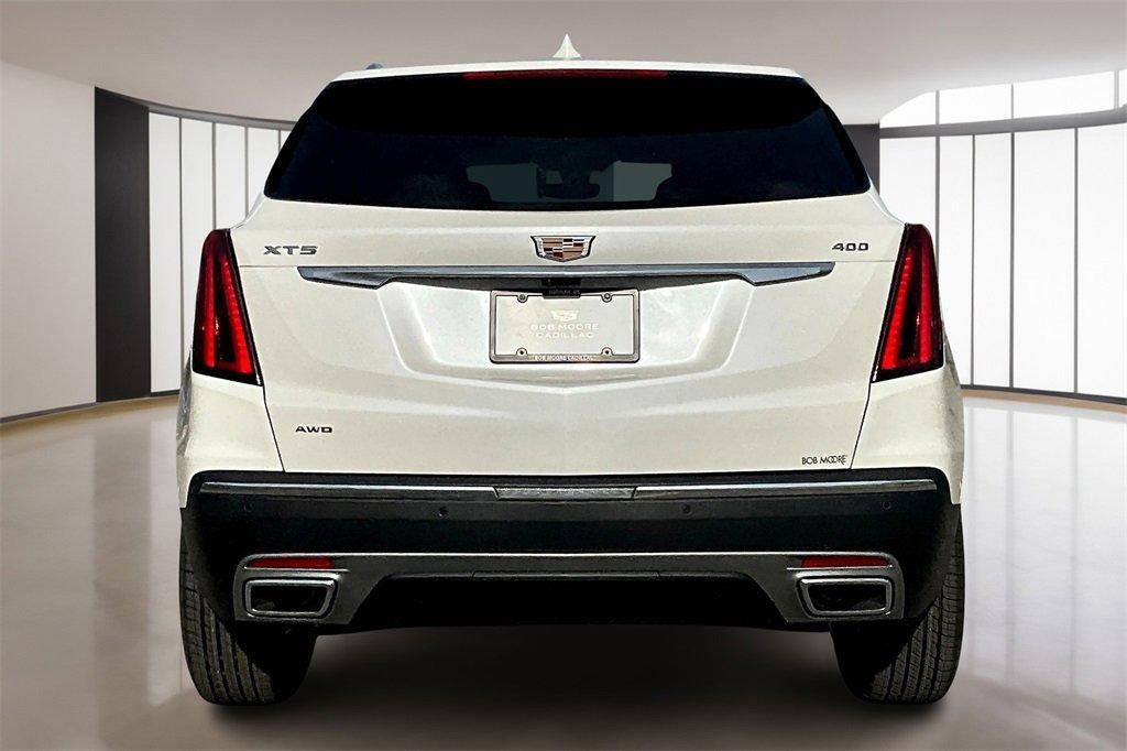 new 2025 Cadillac XT5 car, priced at $61,535