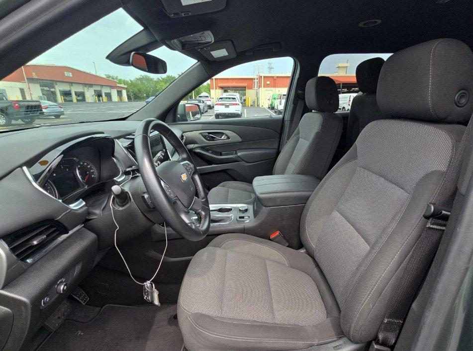 used 2023 Chevrolet Traverse car, priced at $30,318