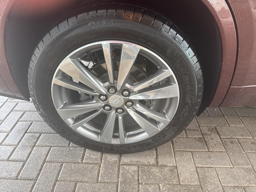 used 2022 Cadillac XT6 car, priced at $37,763