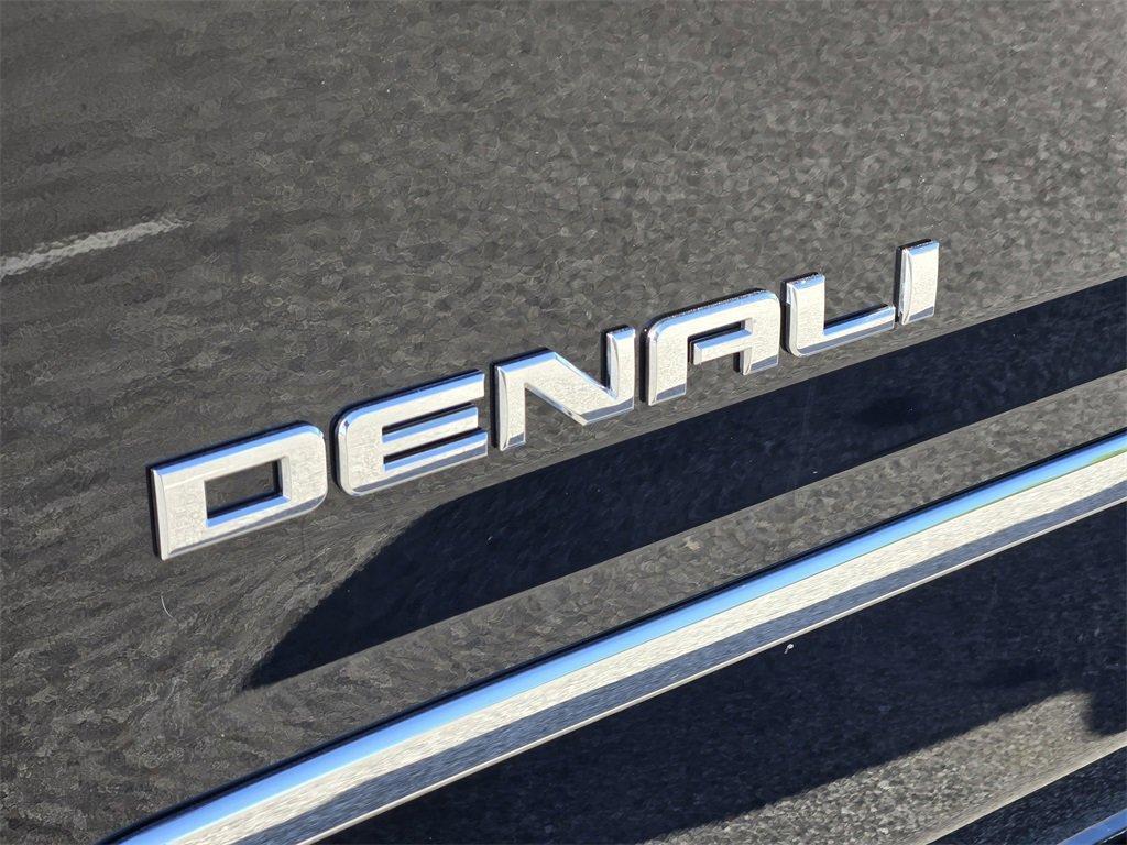 used 2019 GMC Yukon XL car, priced at $25,852