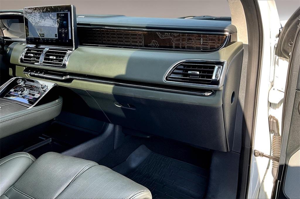 used 2022 Lincoln Navigator car, priced at $62,228