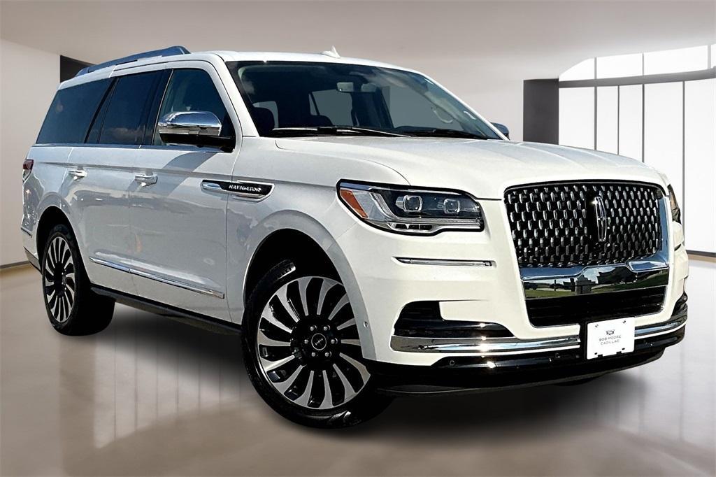 used 2022 Lincoln Navigator car, priced at $62,228