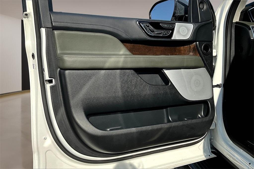 used 2022 Lincoln Navigator car, priced at $62,228