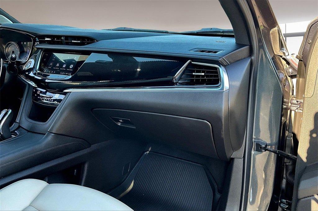 used 2022 Cadillac XT6 car, priced at $36,642