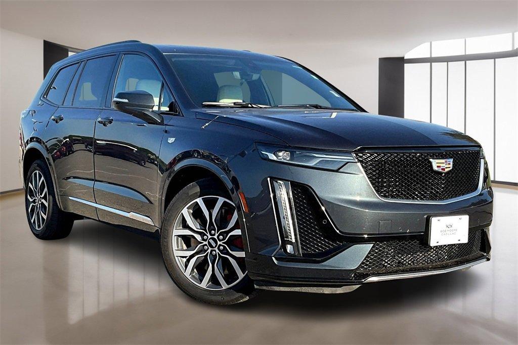 used 2022 Cadillac XT6 car, priced at $36,642