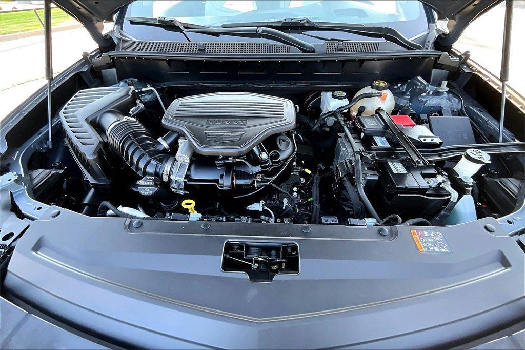 used 2022 Cadillac XT6 car, priced at $36,642
