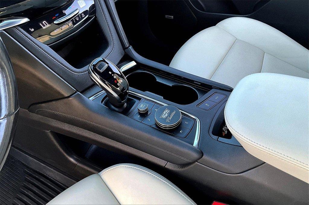 used 2022 Cadillac XT6 car, priced at $36,642