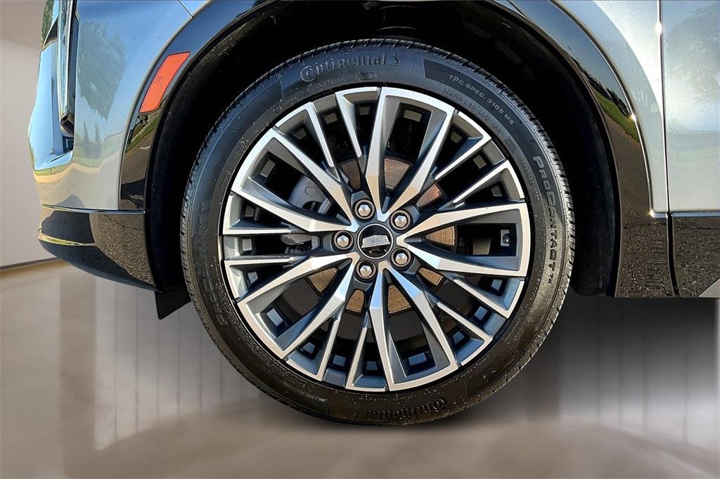 used 2024 Cadillac XT4 car, priced at $39,675