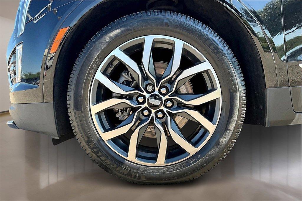 used 2021 Cadillac XT5 car, priced at $25,204