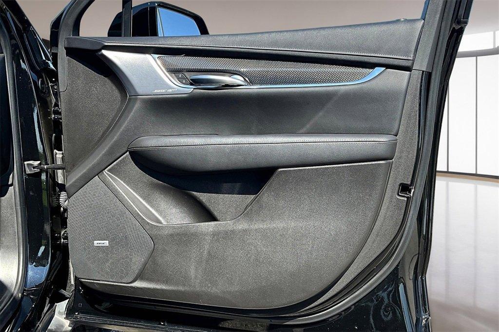 used 2021 Cadillac XT5 car, priced at $25,204