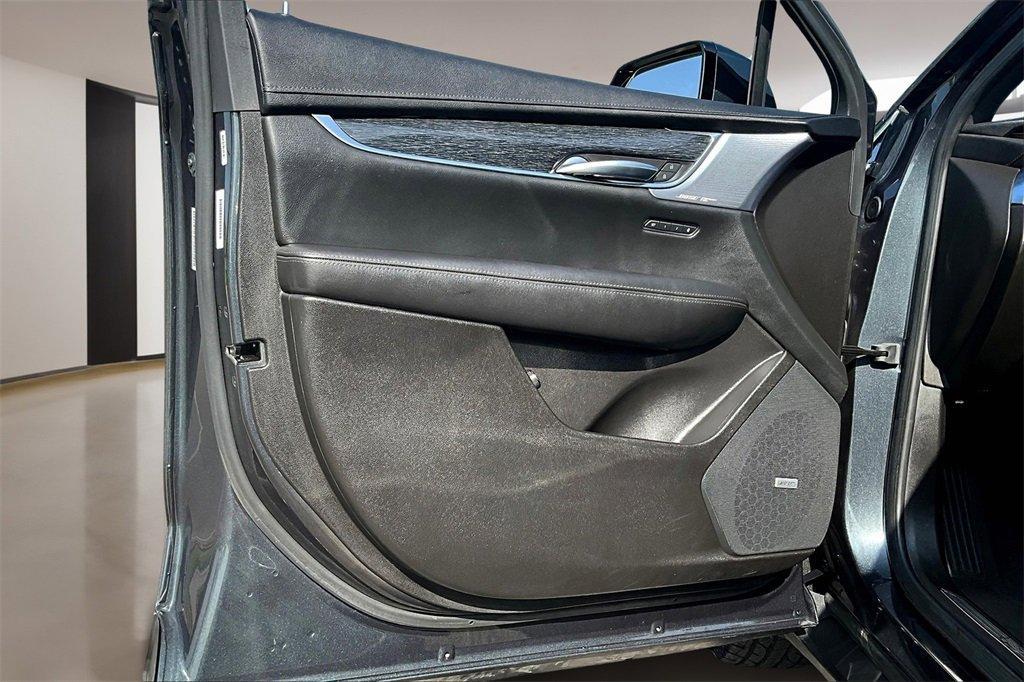 used 2023 Cadillac XT5 car, priced at $30,745