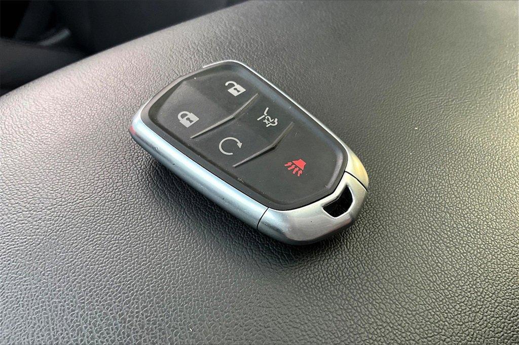 used 2024 Cadillac XT6 car, priced at $43,103