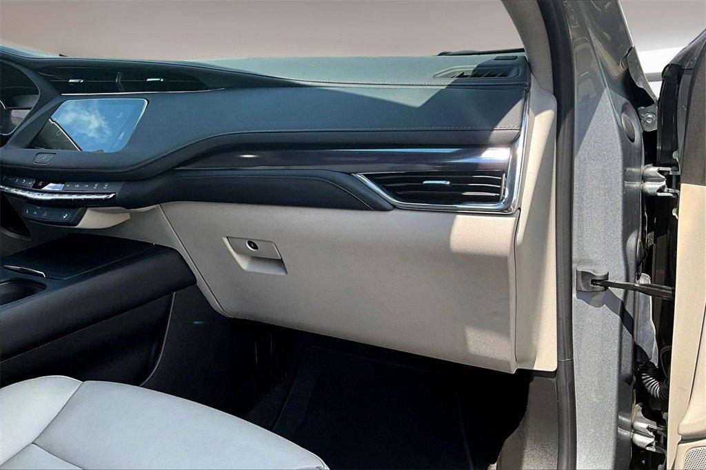 used 2023 Cadillac XT4 car, priced at $29,359