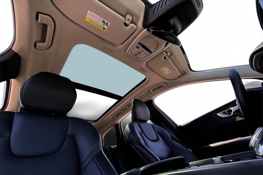 used 2022 Volvo XC60 car, priced at $34,607