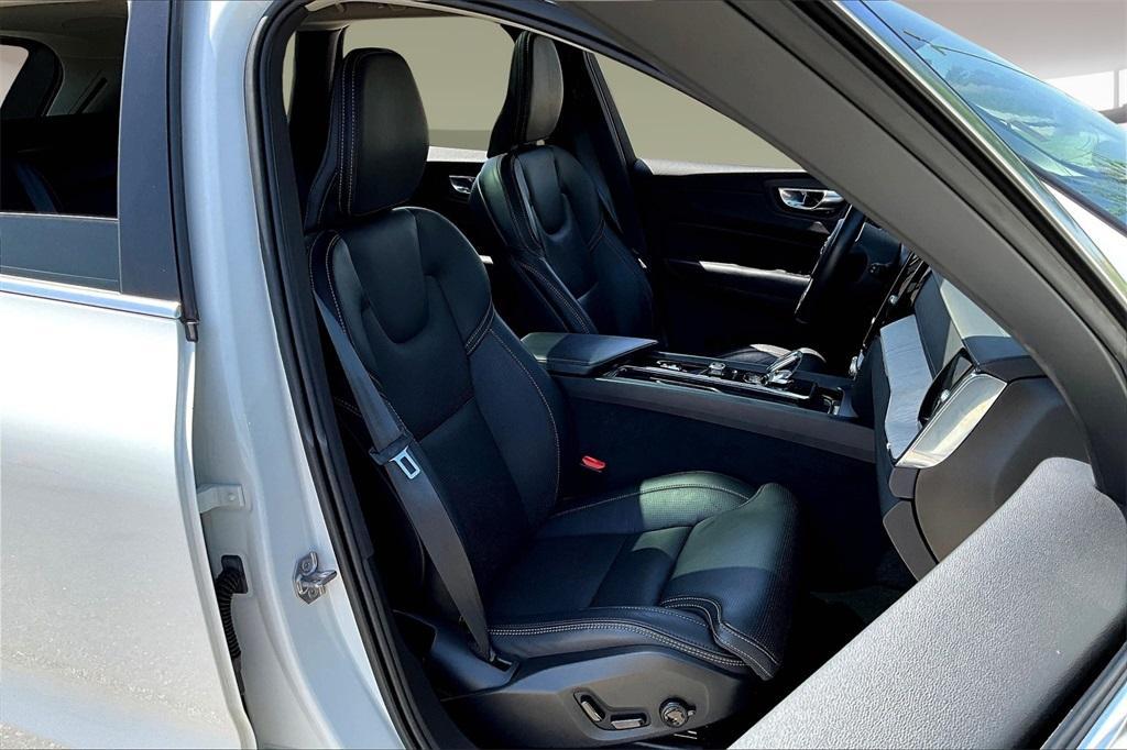 used 2022 Volvo XC60 car, priced at $34,607