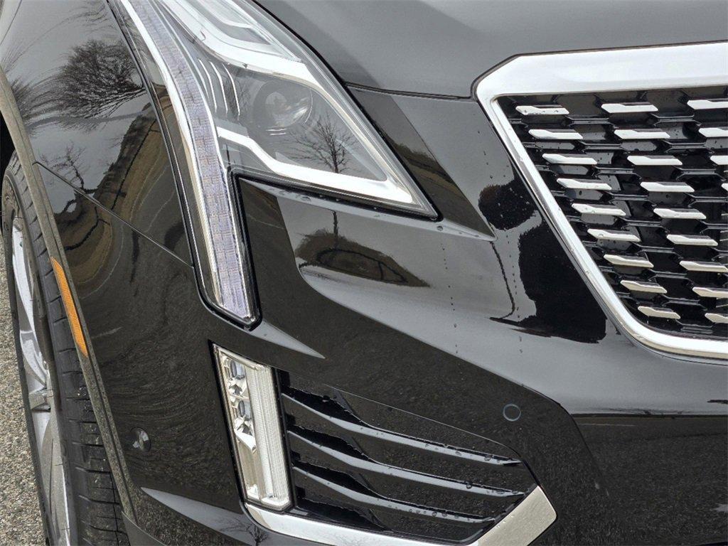new 2025 Cadillac XT5 car, priced at $56,785