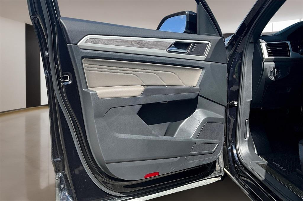 used 2022 Volkswagen Atlas Cross Sport car, priced at $27,349