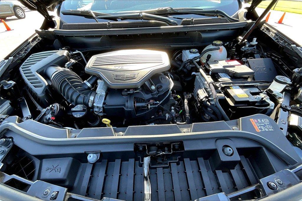 used 2024 Cadillac XT5 car, priced at $46,669
