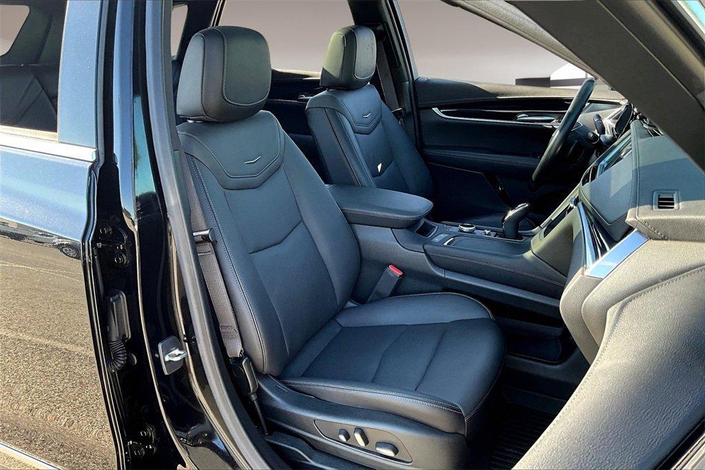 used 2024 Cadillac XT5 car, priced at $46,669