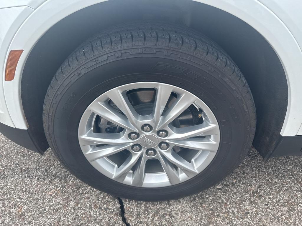 used 2021 Cadillac XT5 car, priced at $23,208