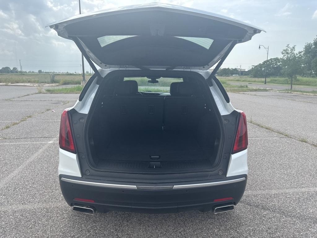 used 2021 Cadillac XT5 car, priced at $23,208