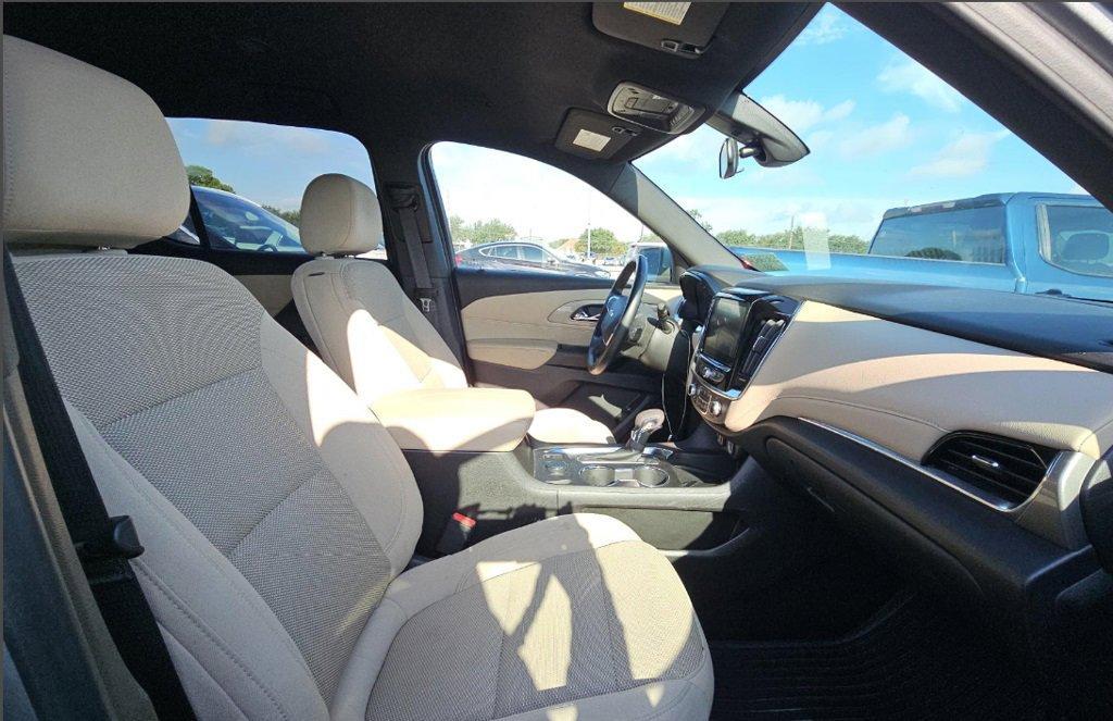 used 2023 Chevrolet Traverse car, priced at $31,051