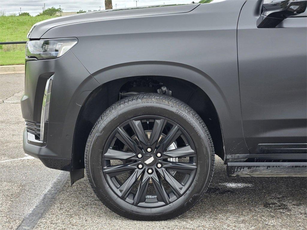used 2022 Cadillac Escalade ESV car, priced at $75,635