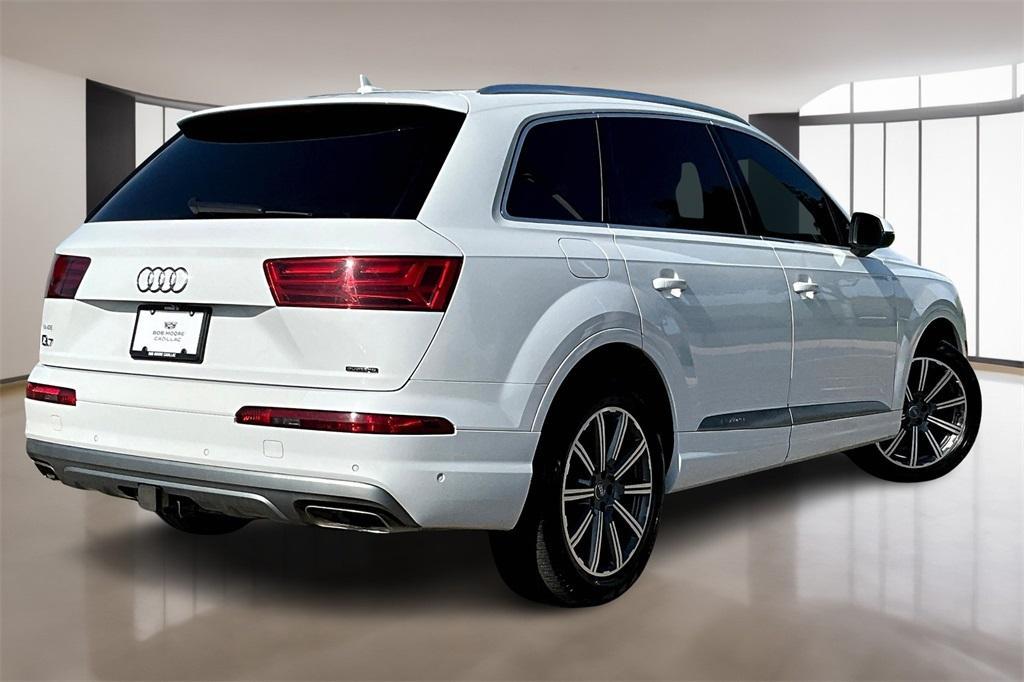 used 2019 Audi Q7 car, priced at $21,174