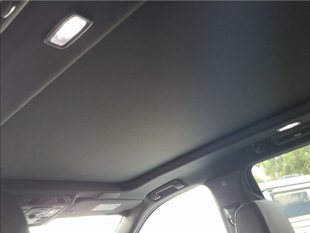 used 2022 Cadillac Escalade ESV car, priced at $56,462