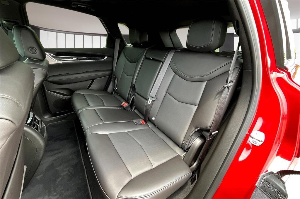 new 2025 Cadillac XT5 car, priced at $60,330