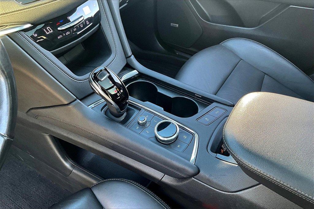 used 2022 Cadillac XT5 car, priced at $29,303