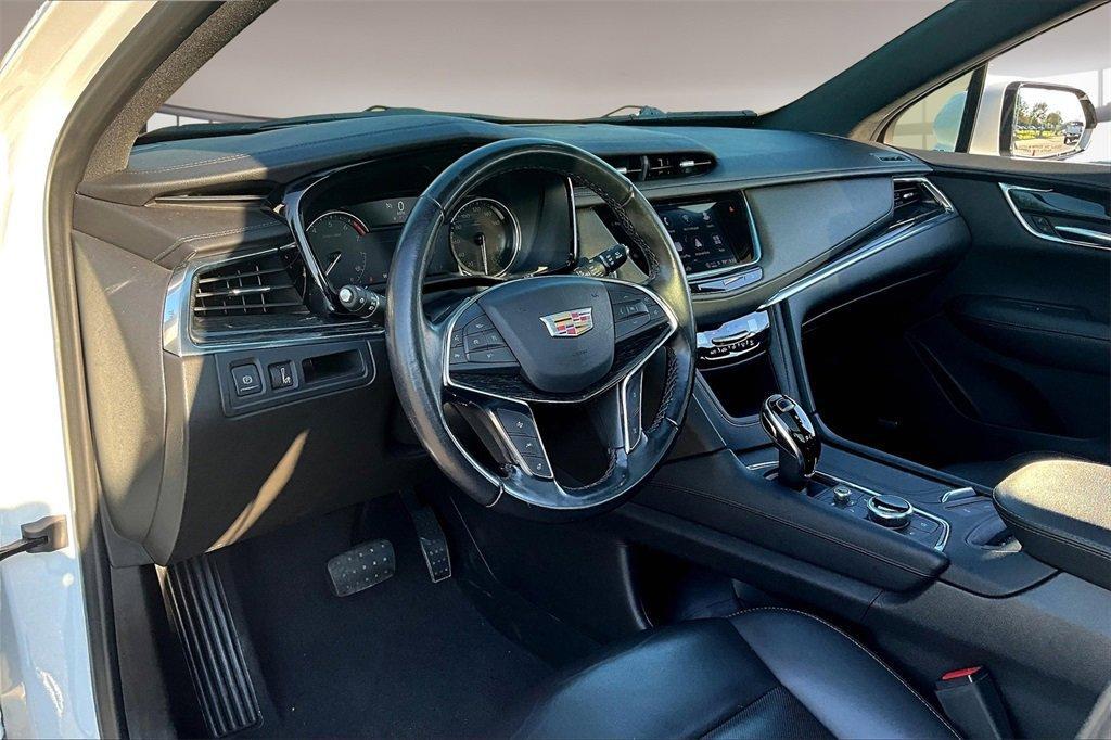 used 2022 Cadillac XT5 car, priced at $29,303