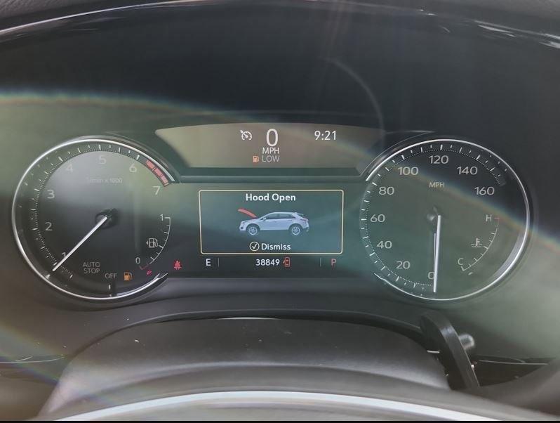 used 2022 Cadillac XT5 car, priced at $31,856