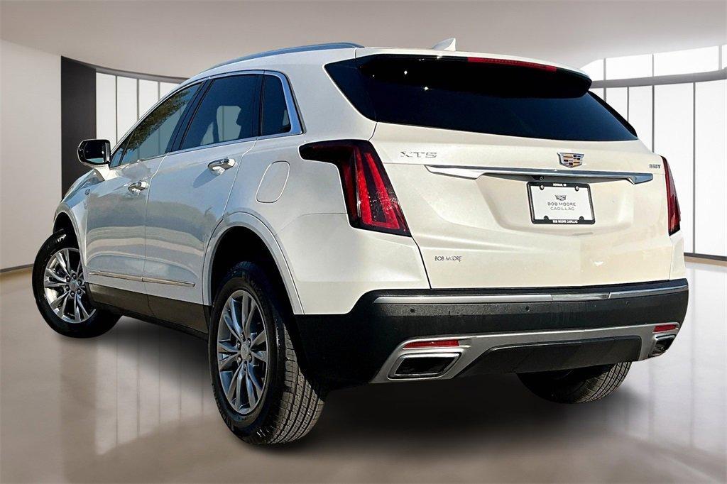 used 2022 Cadillac XT5 car, priced at $29,303
