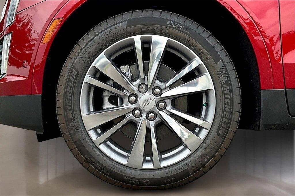 new 2025 Cadillac XT5 car, priced at $57,515