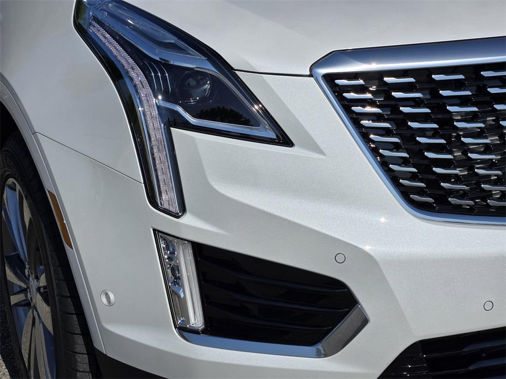 new 2025 Cadillac XT5 car, priced at $58,485