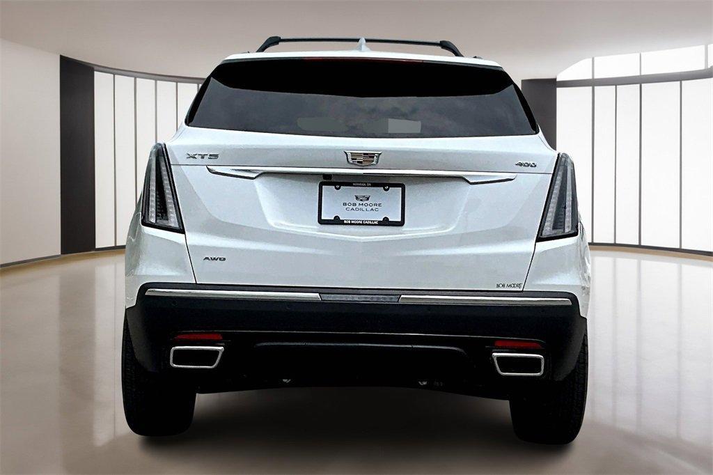 new 2025 Cadillac XT5 car, priced at $59,605