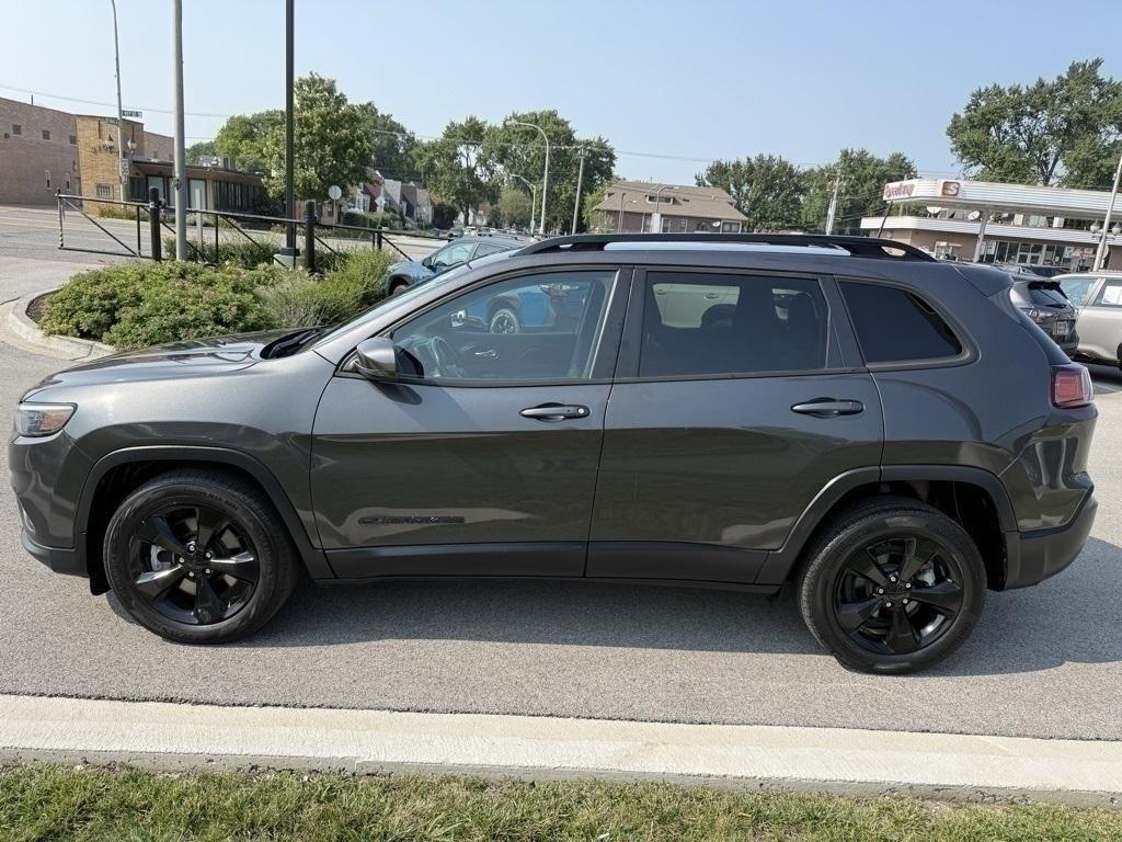 used 2021 Jeep Cherokee car, priced at $16,912