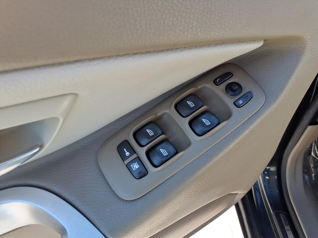 used 2011 Volvo XC90 car, priced at $6,274