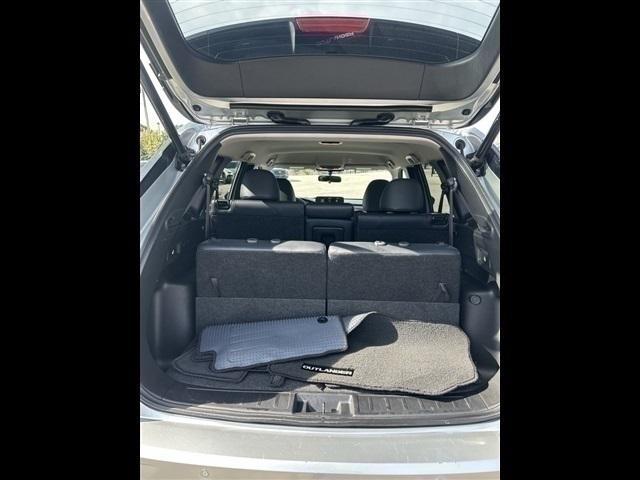 used 2024 Mitsubishi Outlander car, priced at $24,934