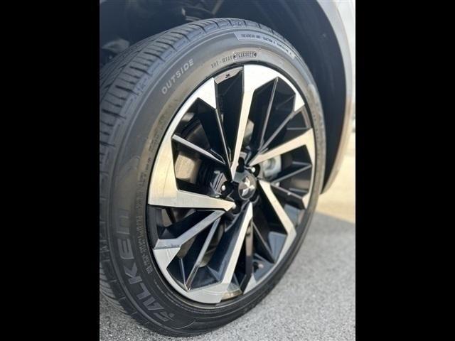 used 2024 Mitsubishi Outlander car, priced at $24,934