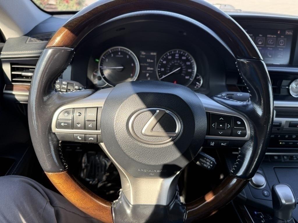 used 2016 Lexus ES 350 car, priced at $16,714