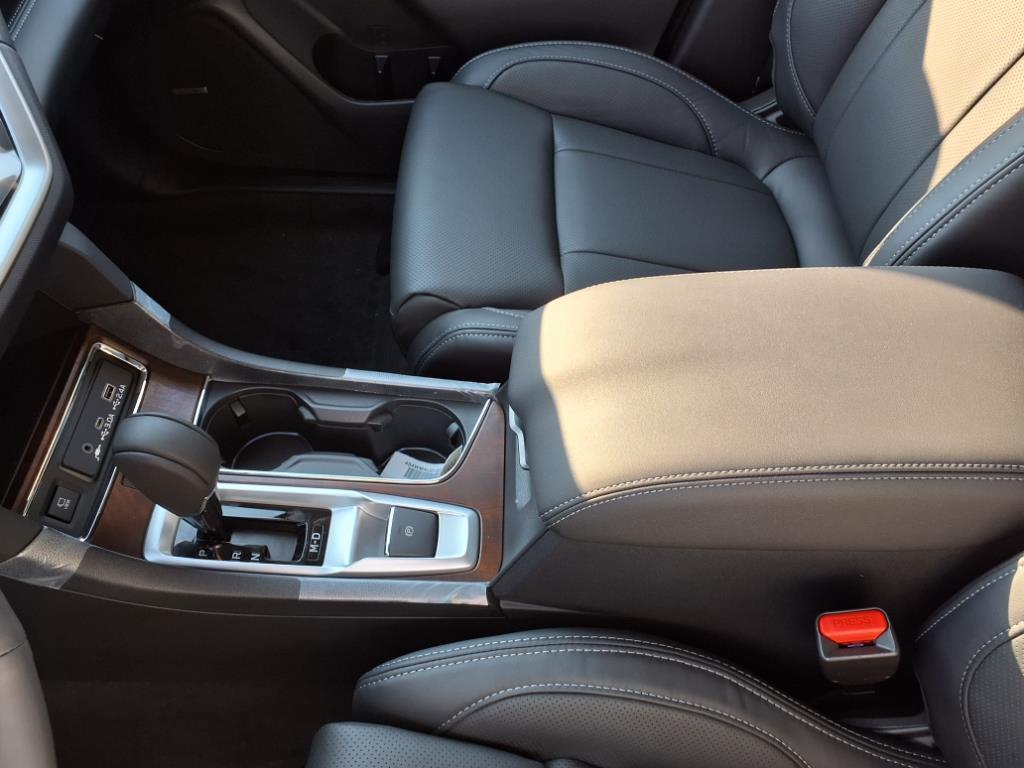new 2025 Subaru Ascent car, priced at $49,253
