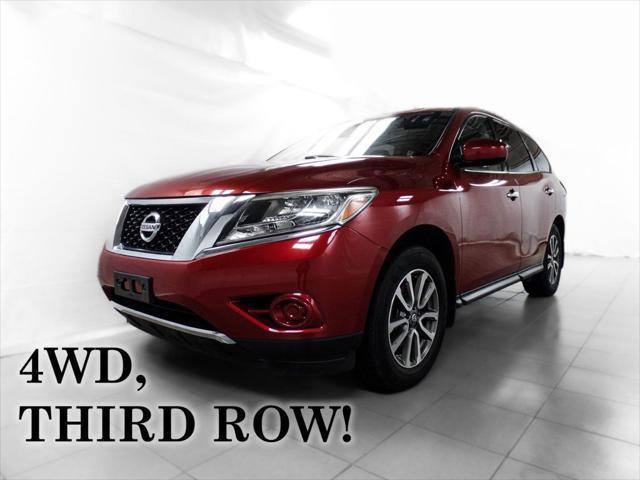used 2014 Nissan Pathfinder car, priced at $13,395